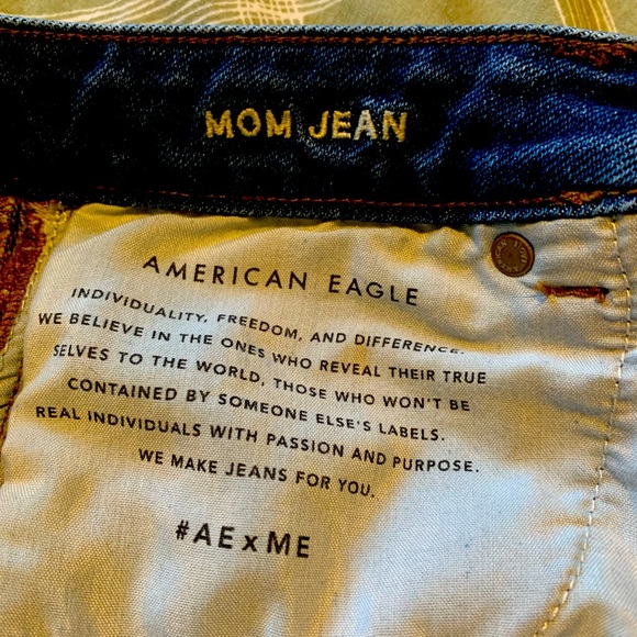 AE Mom Jeans - Picture 1 of 4
